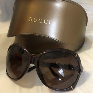 Dark purple Gucci sunglasses